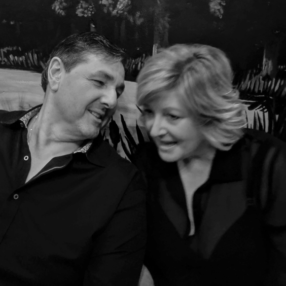 Meet your Posher, Lori - Picture 1 of 1